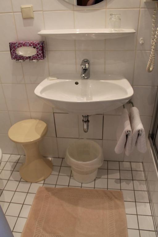 Hotel Luga Neurenberg Kamer foto