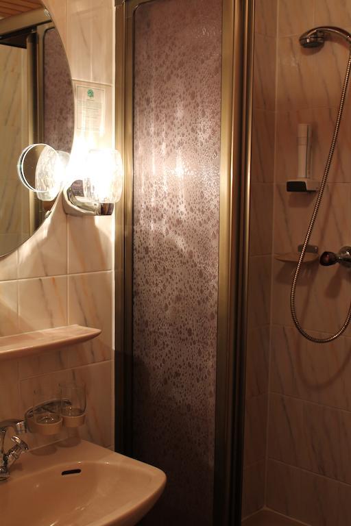 Hotel Luga Neurenberg Buitenkant foto